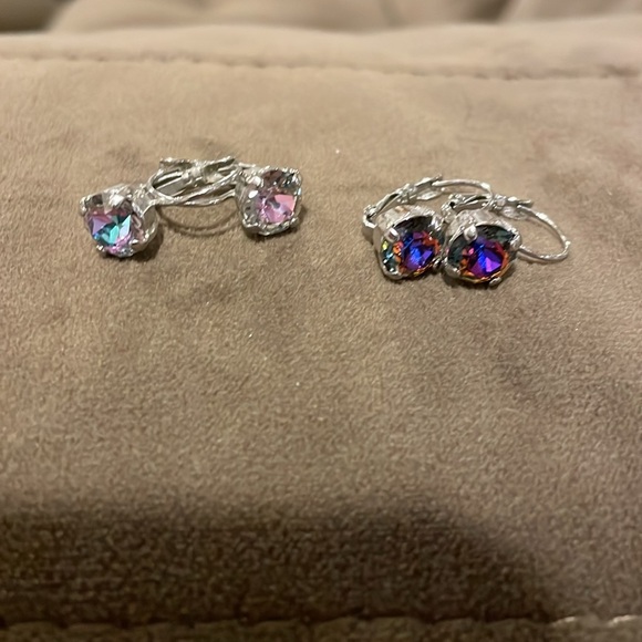 Rhinestone earrings - Picture 3 of 3